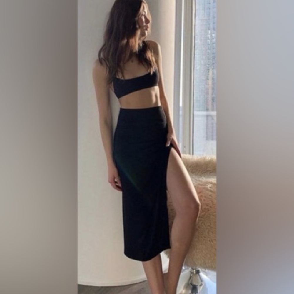 NWOT Aritzia Wilfred Free Shields Knit Jersey Midi Slit Skirt Black (Size S)